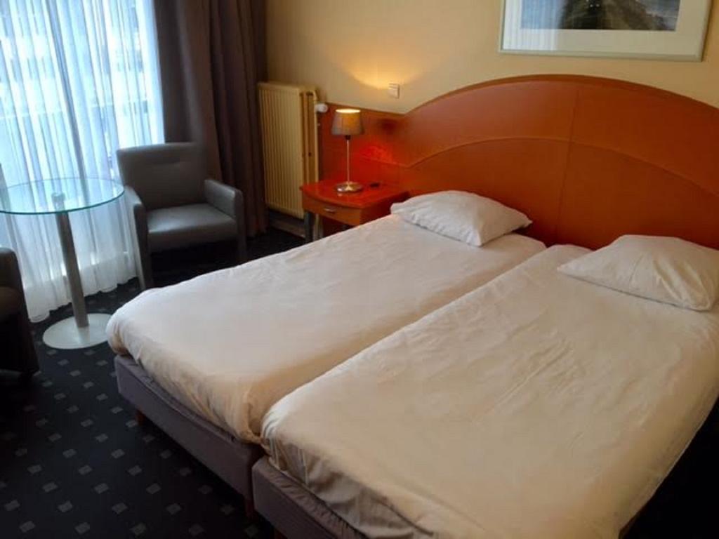 Acces Hotel Остенде Екстер'єр фото